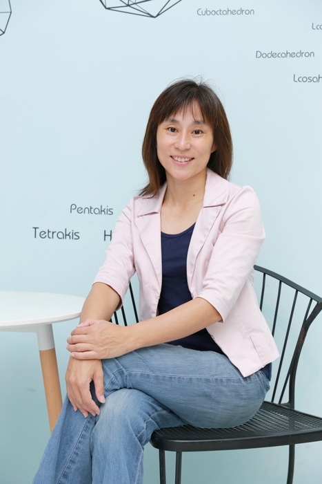 柯雅菱校長照片