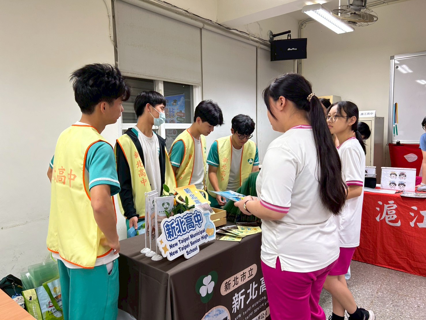 115學年度重慶國中擺攤宣導