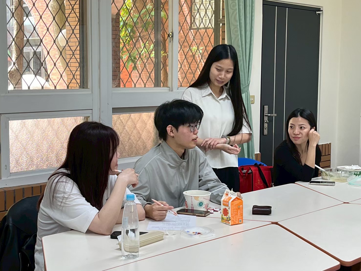 115學年度微電影講座《 「留下來的婦人」還是「賦能」？——在無常與羈絆中，看見她們的模樣》