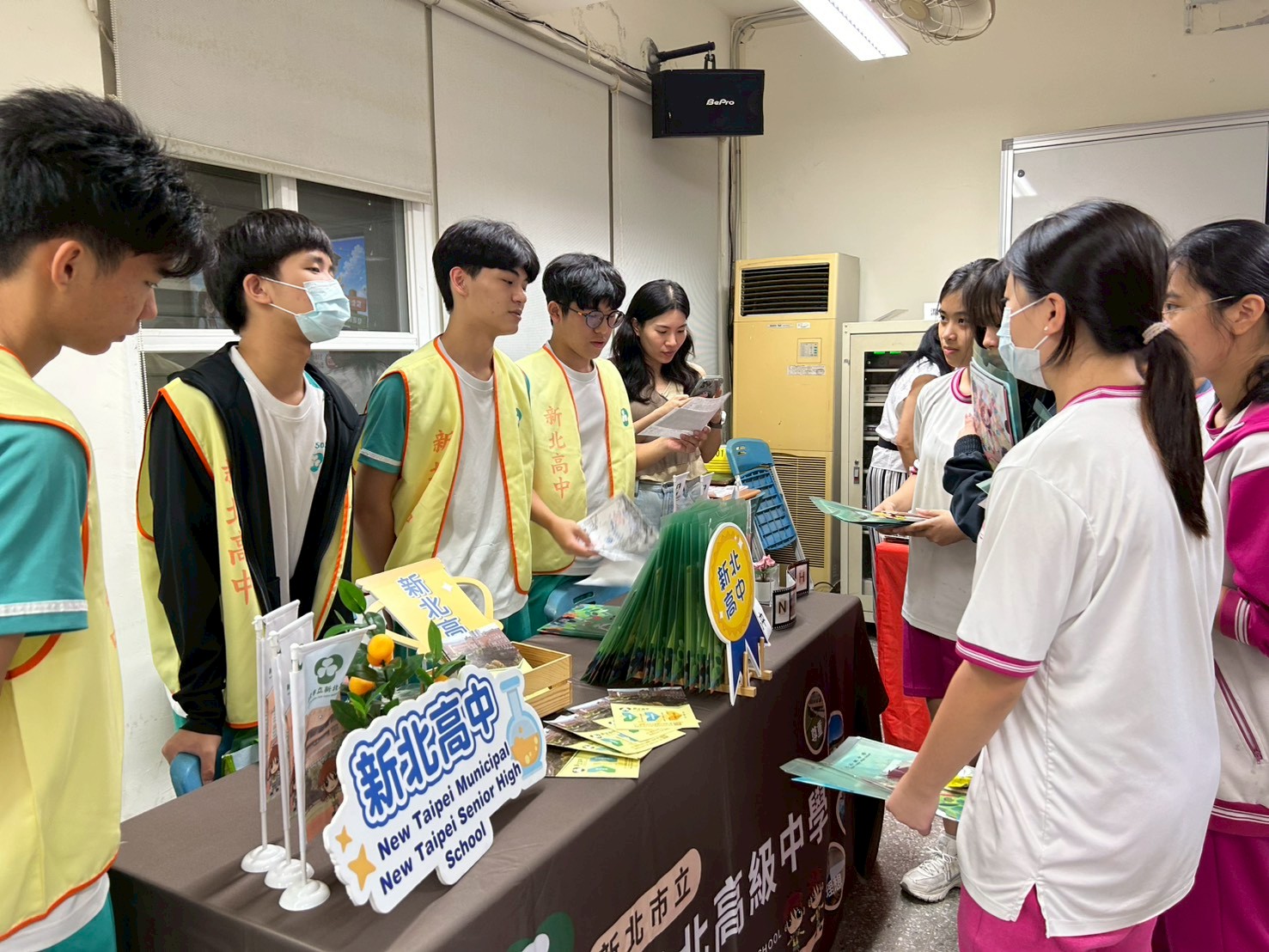 115學年度重慶國中擺攤宣導