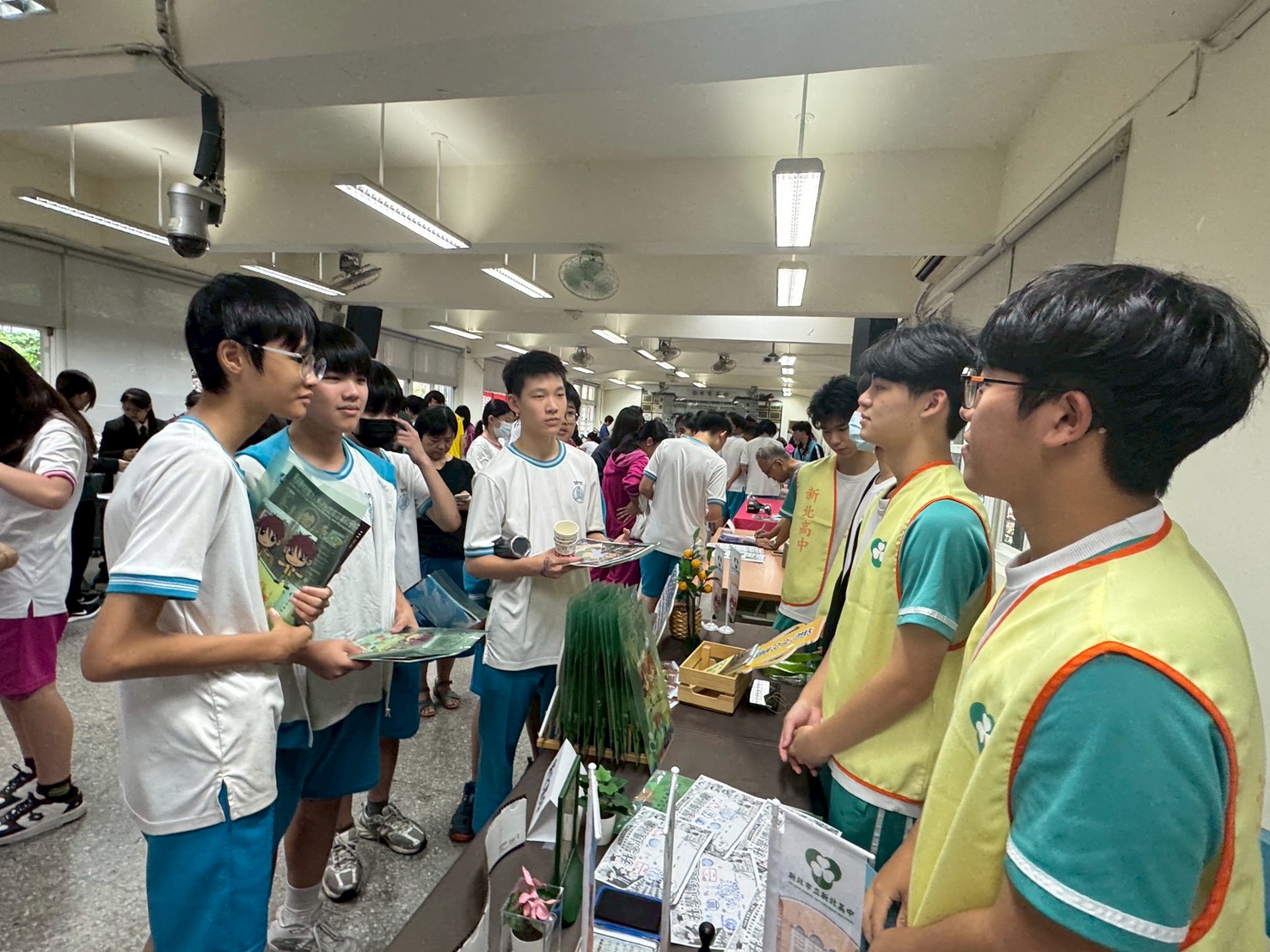 115學年度重慶國中擺攤宣導