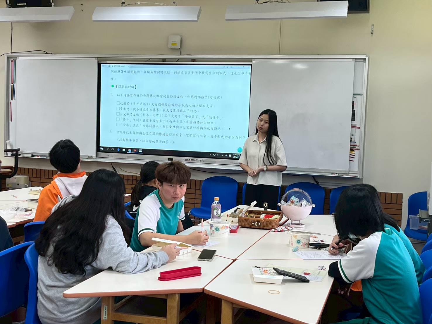 115學年度微電影講座《 「留下來的婦人」還是「賦能」？——在無常與羈絆中，看見她們的模樣》