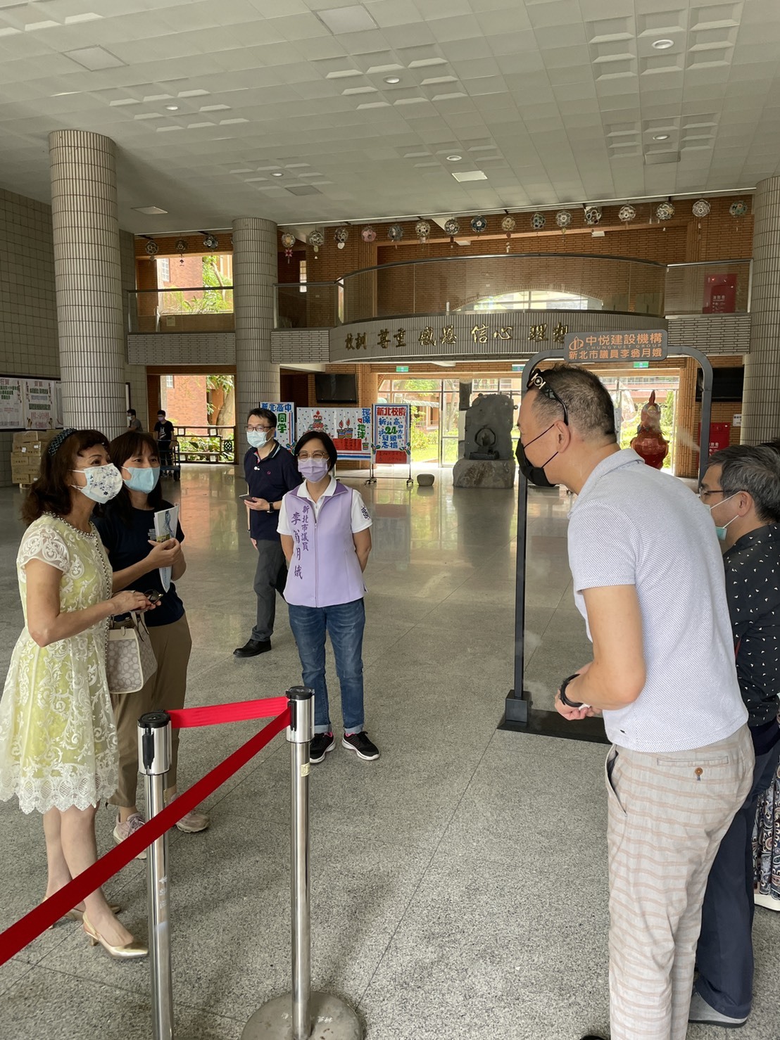 1100830會長出席李翁月娥議員防疫門捐贈儀式